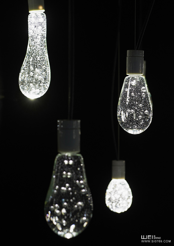 灯光与水滴结合、灯光设计、空间效果展示、视觉作品